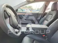 2022 Tesla Model 3 фото