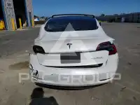 2022 Tesla Model 3 фото