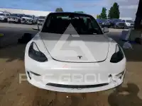 2022 Tesla Model 3 фото
