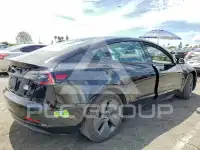 2022 Tesla Model 3 photo