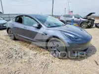 2022 Tesla Model 3 фото