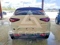 2022 Alfa Romeo Stelvio фото