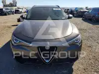 2022 Alfa Romeo Stelvio фото