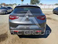 2022 Alfa Romeo Stelvio фото