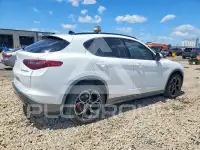 2022 Alfa Romeo Stelvio фото