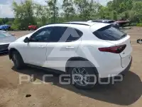 2022 Alfa Romeo Stelvio фото