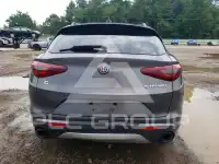 2022 Alfa Romeo Stelvio фото