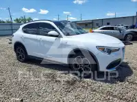 2022 Alfa Romeo Stelvio фото