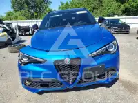 2022 Alfa Romeo Stelvio фото