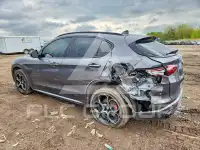 2022 Alfa Romeo Stelvio photo