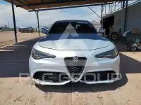 2022 Alfa Romeo Giulia фото