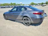 2022 Alfa Romeo Giulia фото
