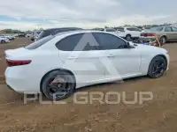 2022 Alfa Romeo Giulia фото