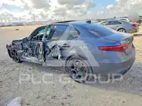 2022 Alfa Romeo Giulia фото