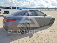 2022 Alfa Romeo Giulia фото