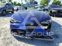2022 Alfa Romeo Giulia photo