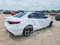 2022 Alfa Romeo Giulia фото