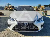 2022 Lexus ES300 фото