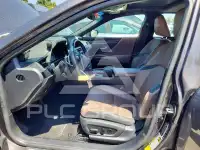 2022 Lexus ES300 photo