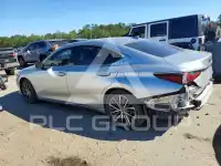2022 Lexus ES350 photo