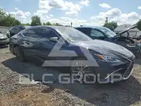 2022 Lexus ES350 photo