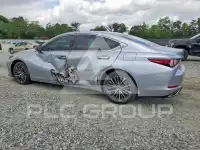 2022 Lexus ES350 photo