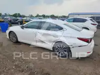 2022 Lexus ES350 photo