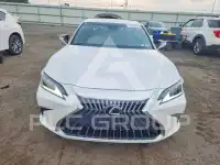 2022 Lexus ES350 photo