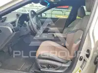 2022 Lexus ES350 photo