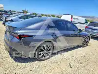 2022 Lexus IS фото