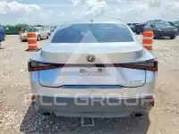 2022 Lexus IS photo