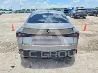2022 Lexus IS фото
