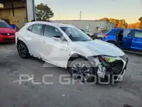 2022 Lexus UX фото
