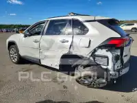 2022 Toyota RAV4 фото