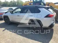 2022 Toyota RAV4 фото