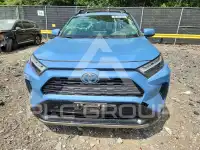 2022 Toyota RAV4 фото