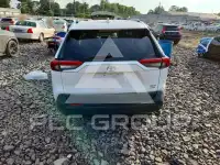 2022 Toyota RAV4 фото