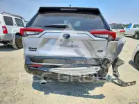 2022 Toyota RAV4 фото