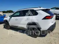 2022 Toyota RAV4 фото