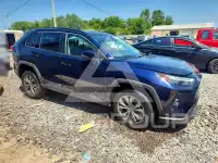 2022 Toyota RAV4 фото