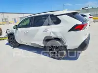 2022 Toyota RAV4 фото