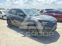 2022 Toyota RAV4 фото