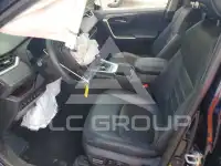 2022 Toyota RAV4 фото