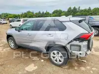 2022 Toyota RAV4 фото