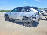 2022 Toyota RAV4 фото