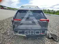 2022 Toyota RAV4 фото