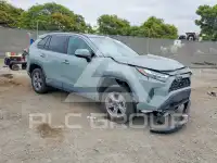 2022 Toyota RAV4 фото