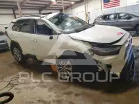 2022 Toyota RAV4 фото