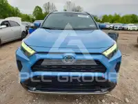 2022 Toyota RAV4 фото