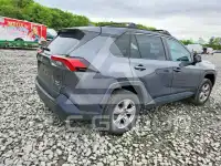 2022 Toyota RAV4 фото